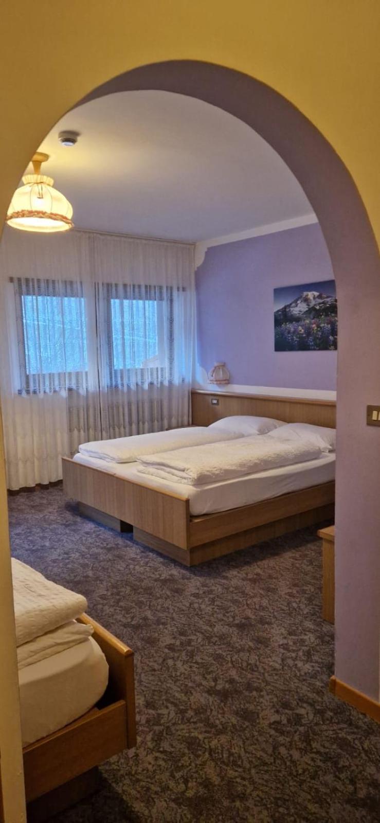 Hotel Villa Jolanda Ціано-ді-Ф'ємме Екстер'єр фото